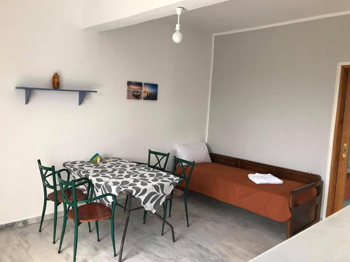 חראני Kessaris Apartments מראה חיצוני תמונה